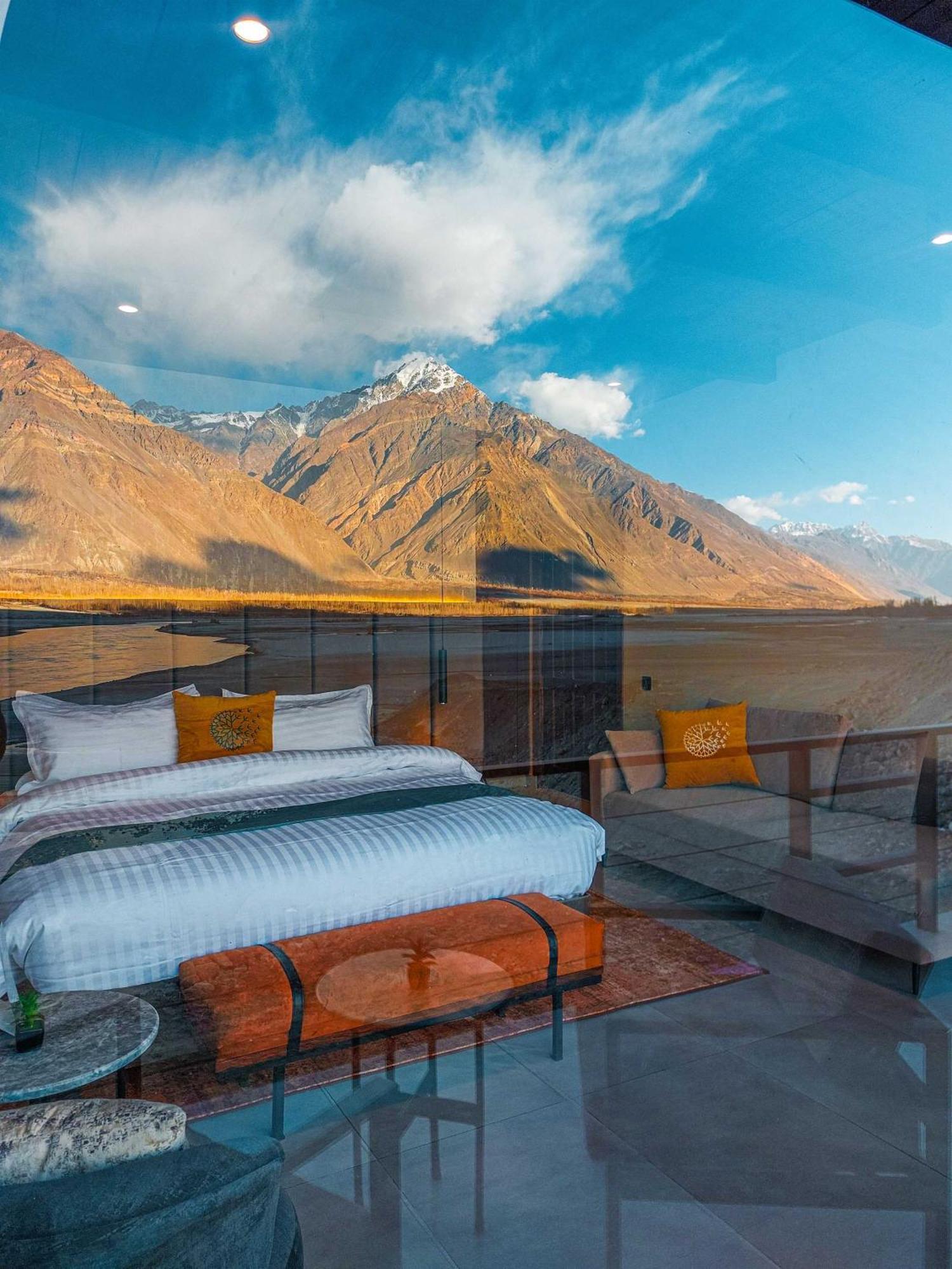 Готель Himmel Skardu By Luxus Екстер'єр фото